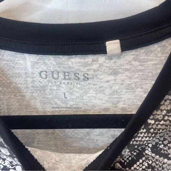 Guess Women’s Size Large Snake Print Skull Tee Top Black and Gray Sequin Rock - Picture 4 of 8